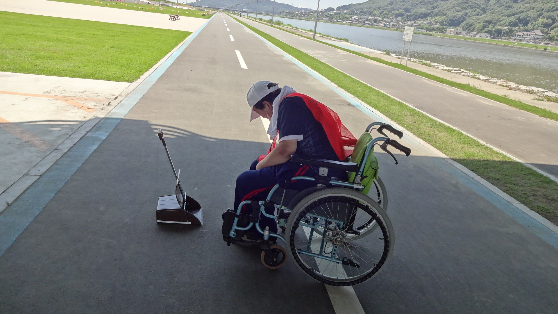 「雨にも負けず、風にも負けず、太陽にも負けず」の画像